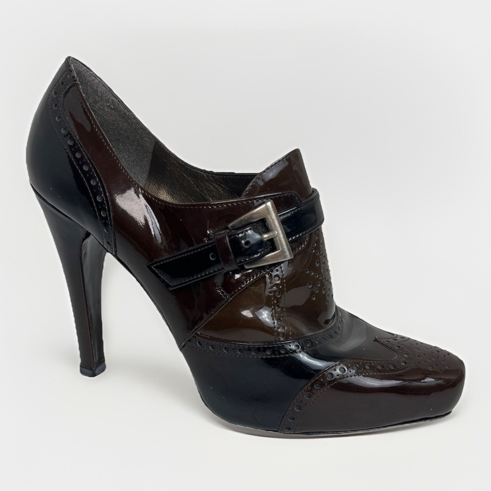 Stuart Weitzman Oxford Brown Black Patent Leather Pump Buckle Heels‎ 8M
